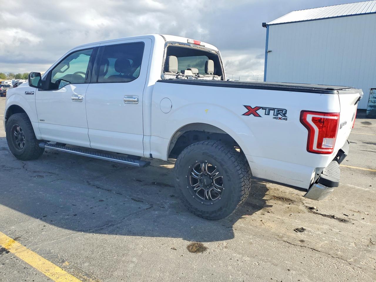 2015 FORD F150 SUPERCREW photo 2