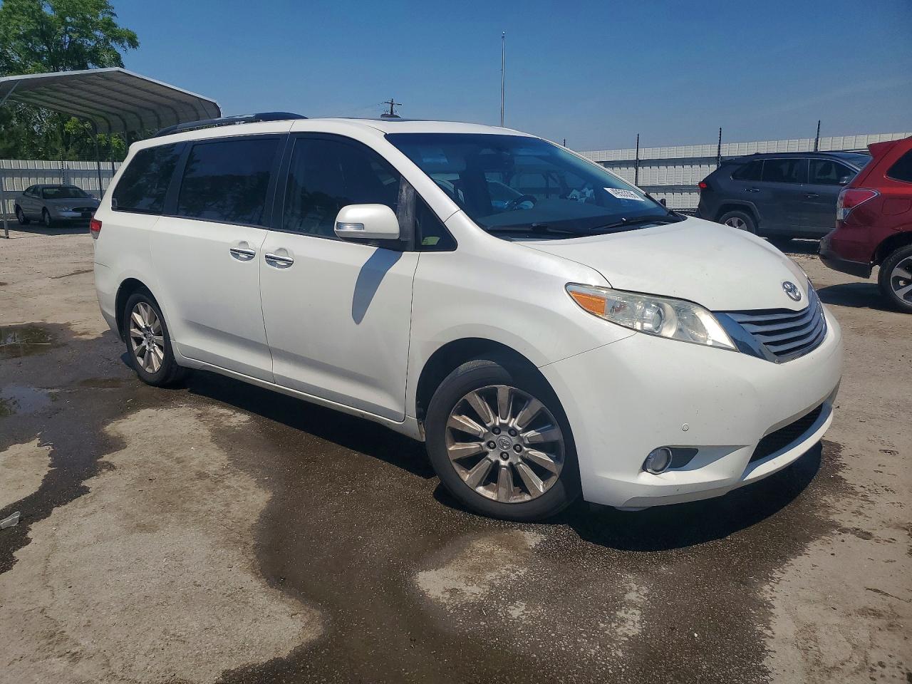 2013 TOYOTA SIENNA LIMITED 7-PASSENGER photo 10