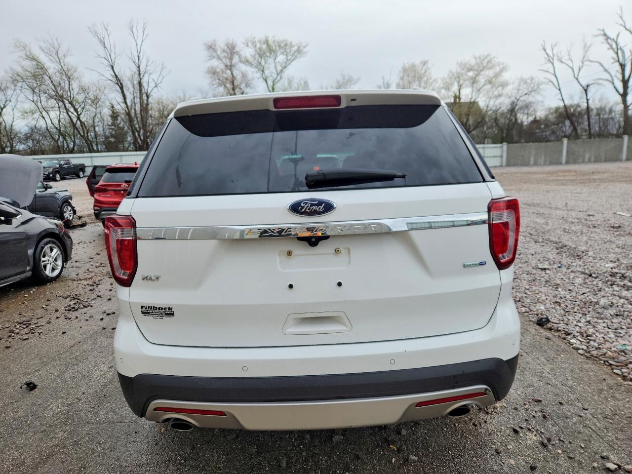 2016 FORD EXPLORER XLT photo 11
