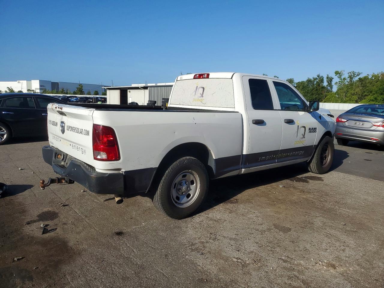 2017 RAM 1500 ST photo 5