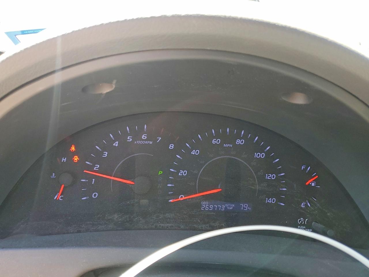 2011 TOYOTA CAMRY LE photo 17