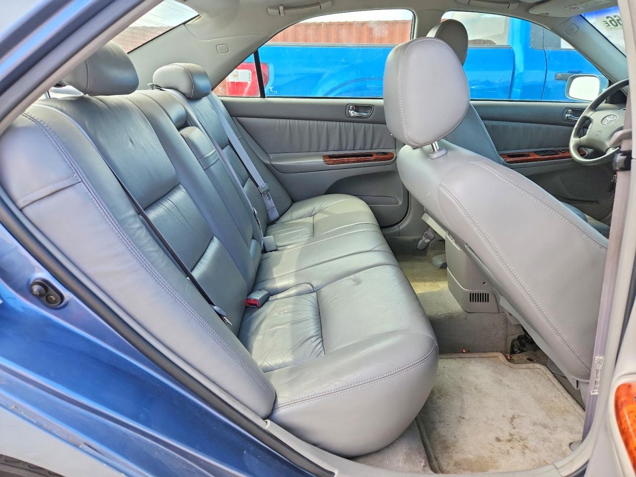 2002 TOYOTA CAMRY LE photo 28