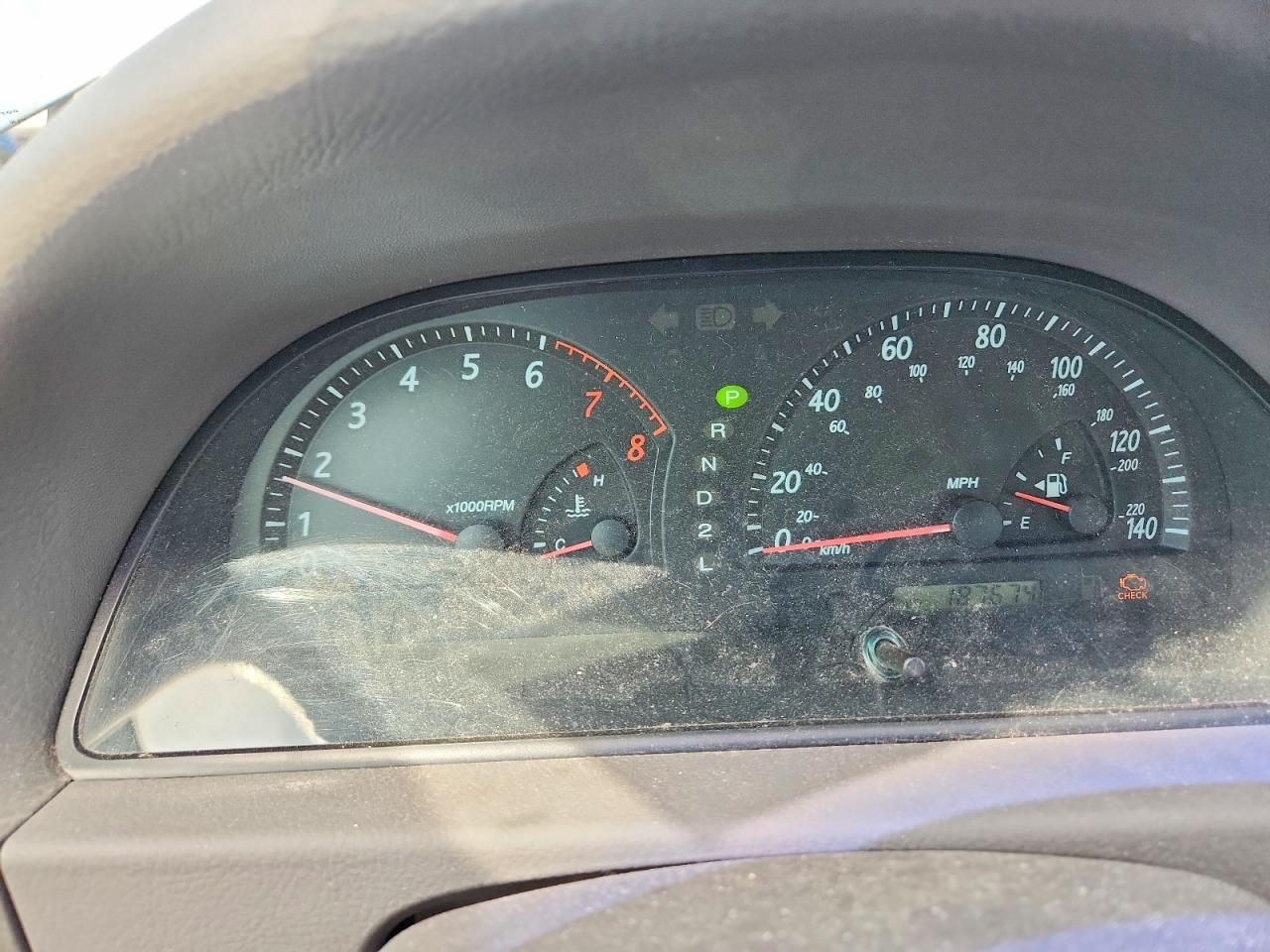 2002 TOYOTA CAMRY LE photo 25