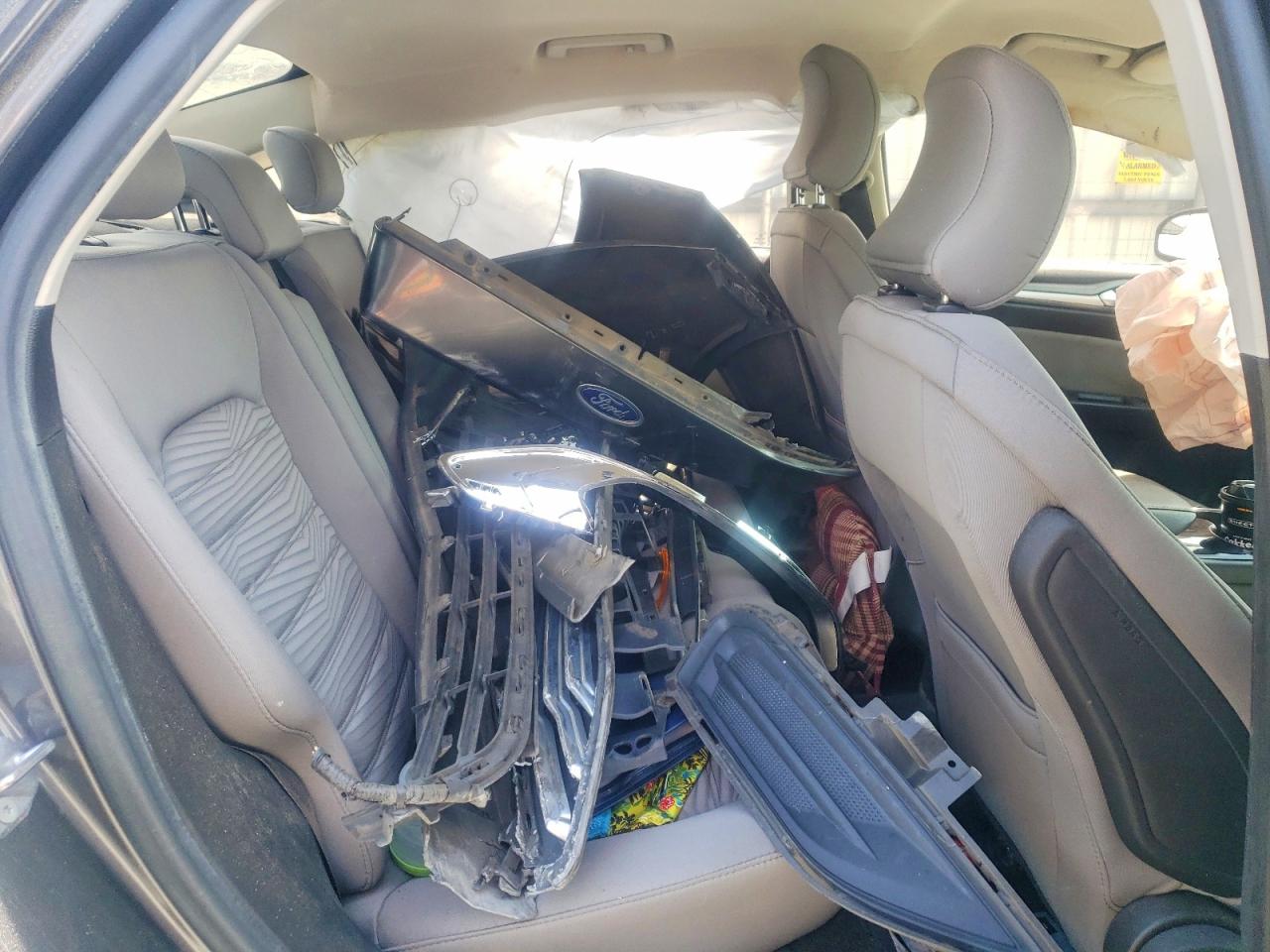 2016 FORD FUSION S photo 19