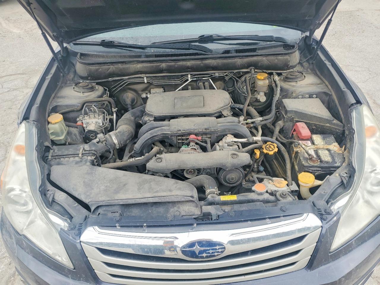 2011 SUBARU OUTBACK 2.5I PREMIUM photo 34