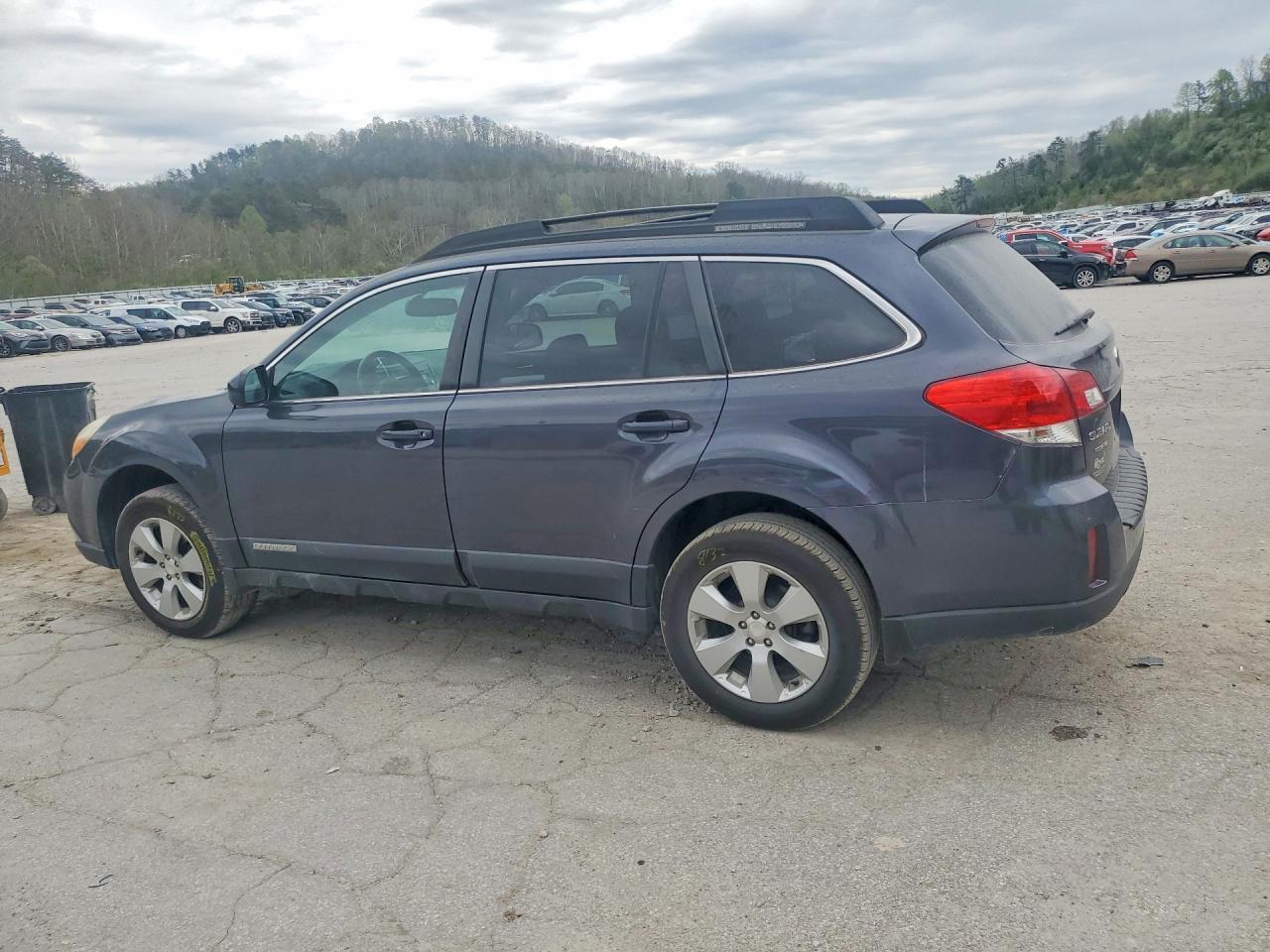 2011 SUBARU OUTBACK 2.5I PREMIUM photo 4