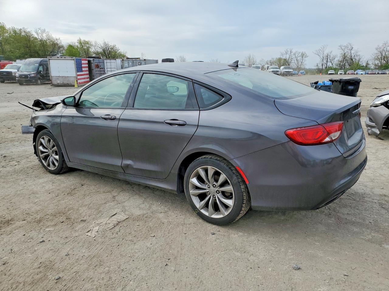 2015 CHRYSLER 200 S photo 3