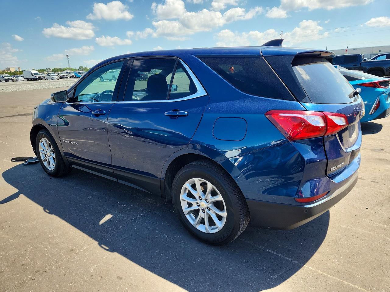 2019 CHEVROLET EQUINOX LT photo 4