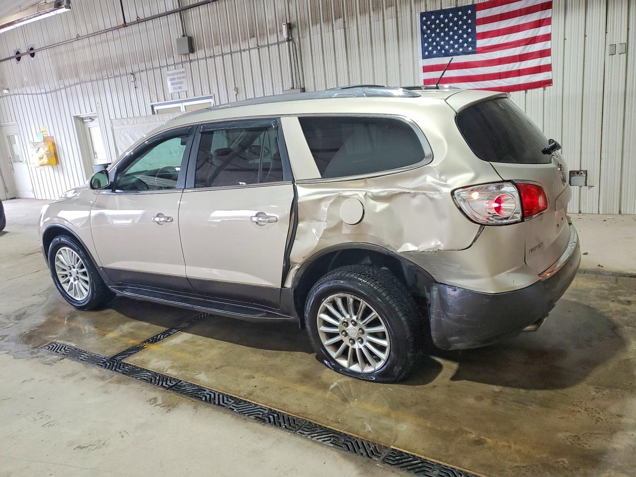 2011 BUICK ENCLAVE CXL photo 3