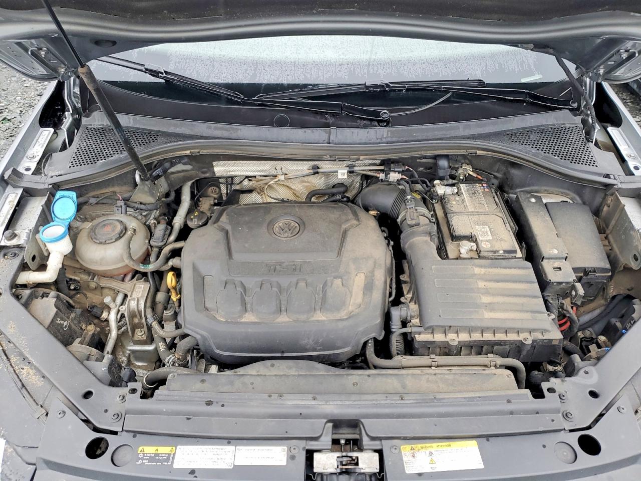 2021 VOLKSWAGEN TIGUAN SE photo 23