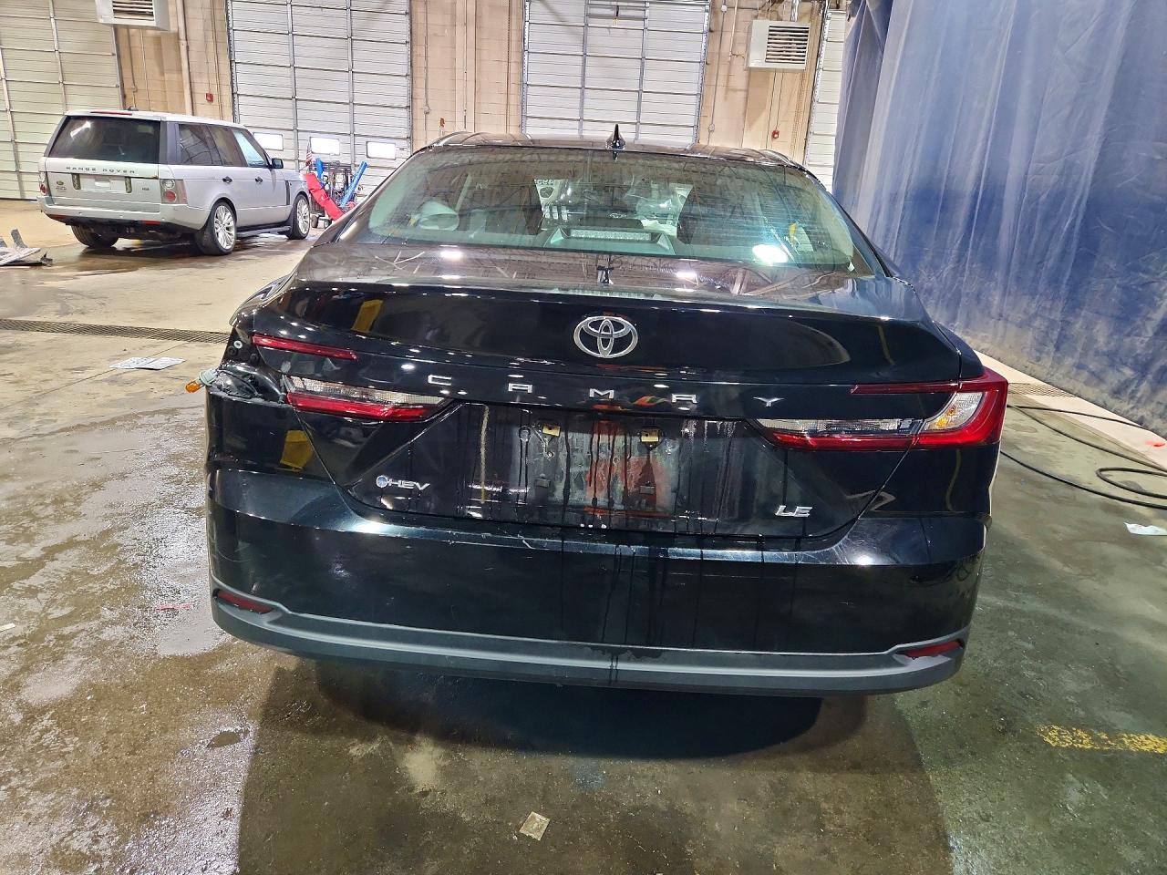 2025 TOYOTA CAMRY LE photo 6