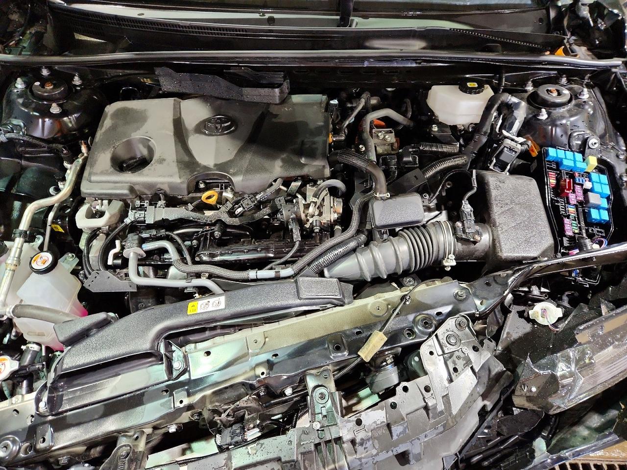 2025 TOYOTA CAMRY LE photo 11