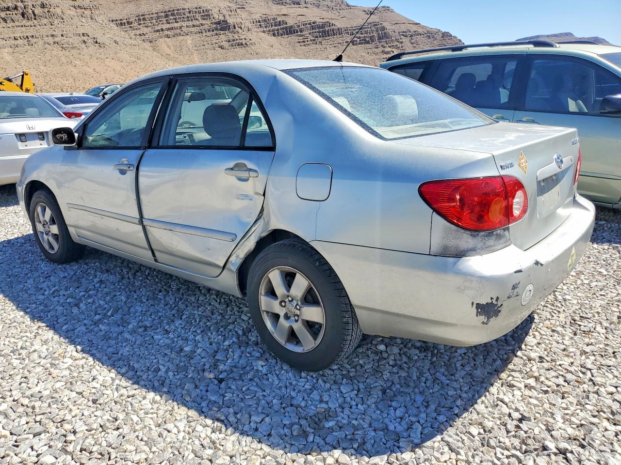 2003 TOYOTA COROLLA LE photo 3