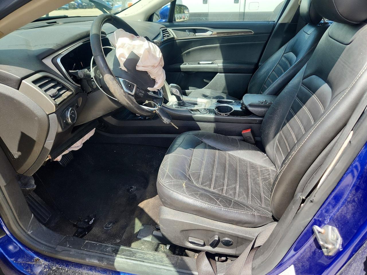 2013 FORD FUSION SE photo 19