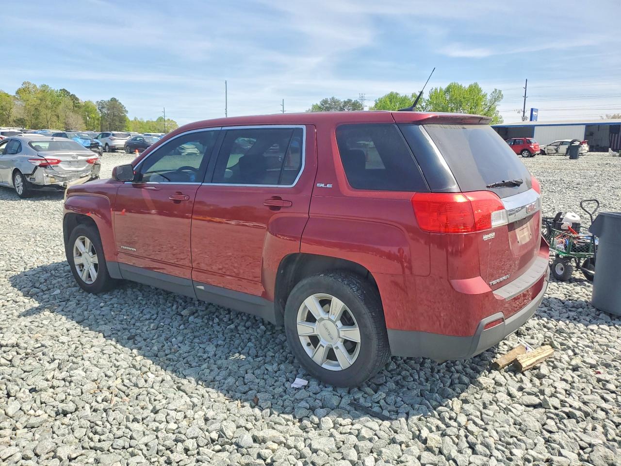 2012 GMC TERRAIN SLE photo 3