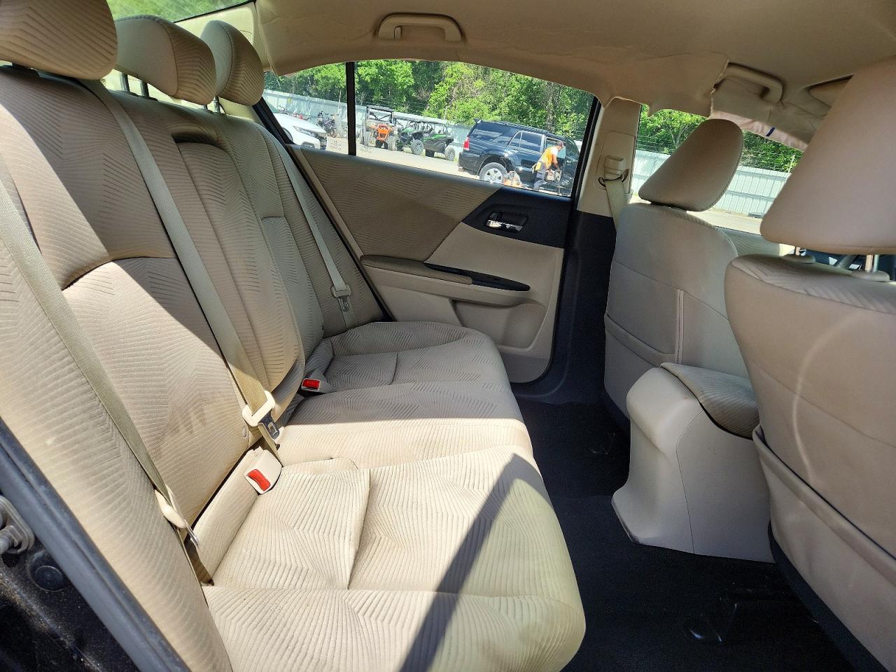 2015 HONDA ACCORD LX photo 28