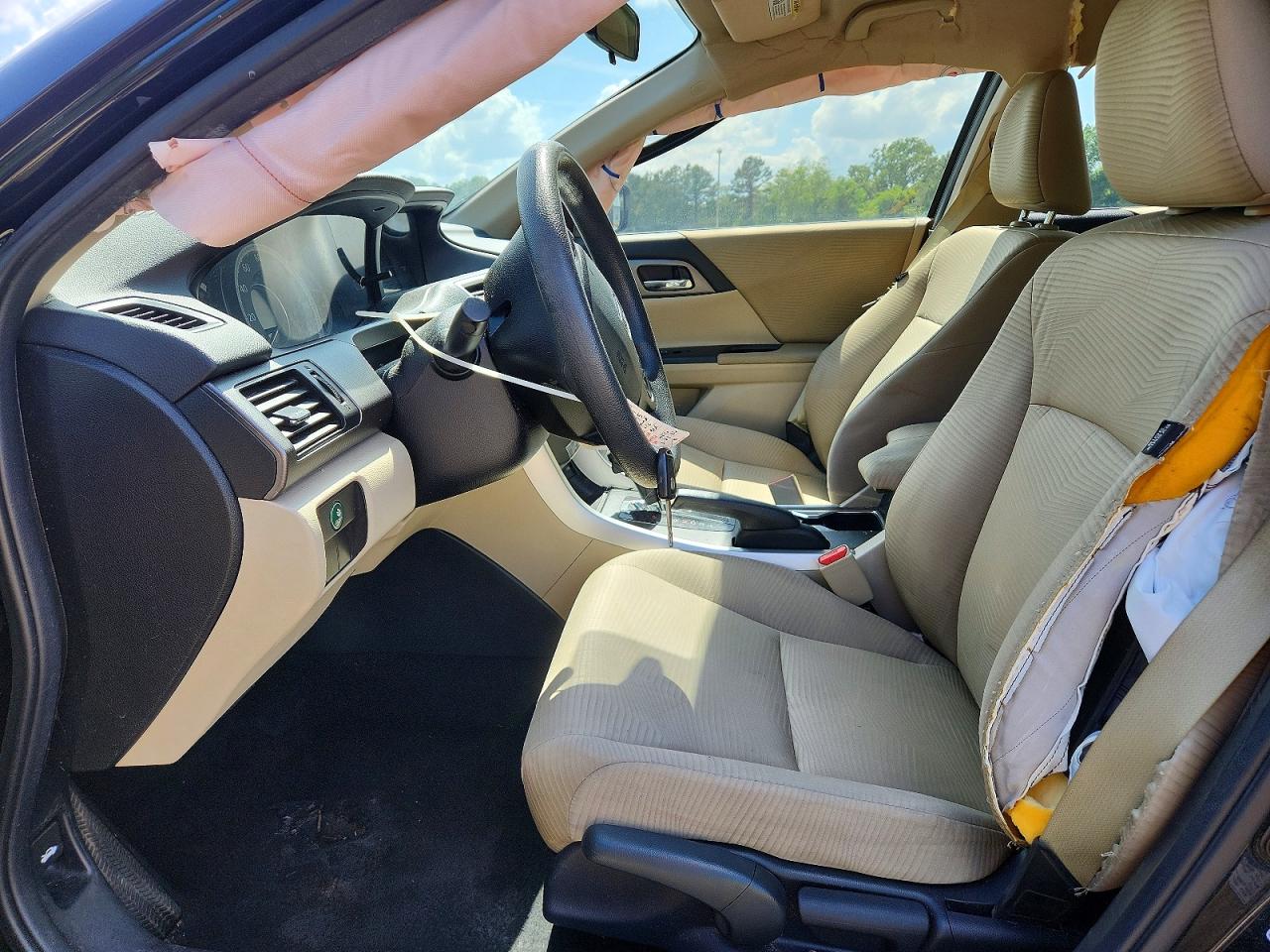 2015 HONDA ACCORD LX photo 19