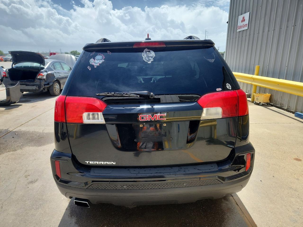 2017 GMC TERRAIN SLT photo 11