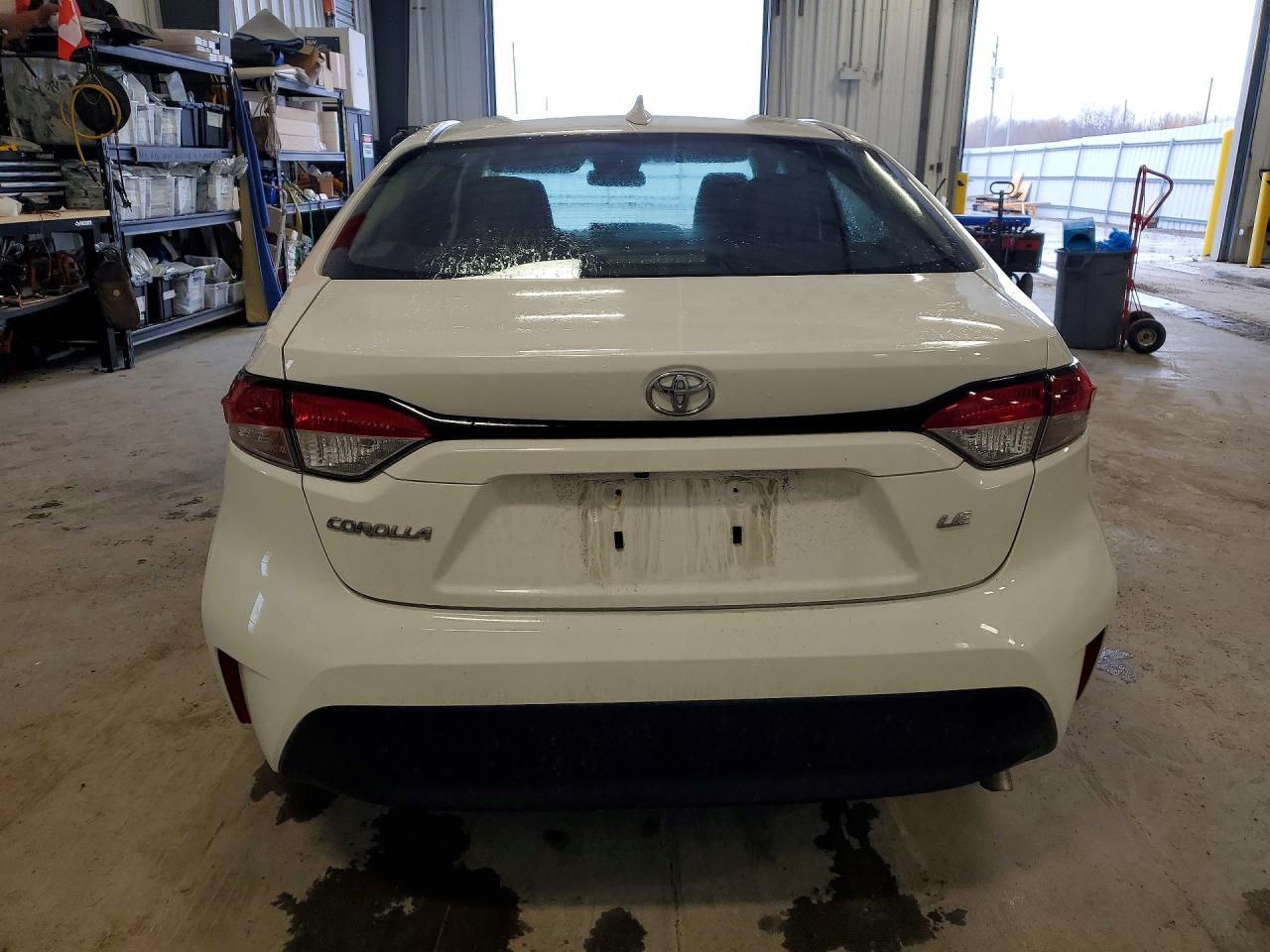 2025 TOYOTA COROLLA LE photo 16