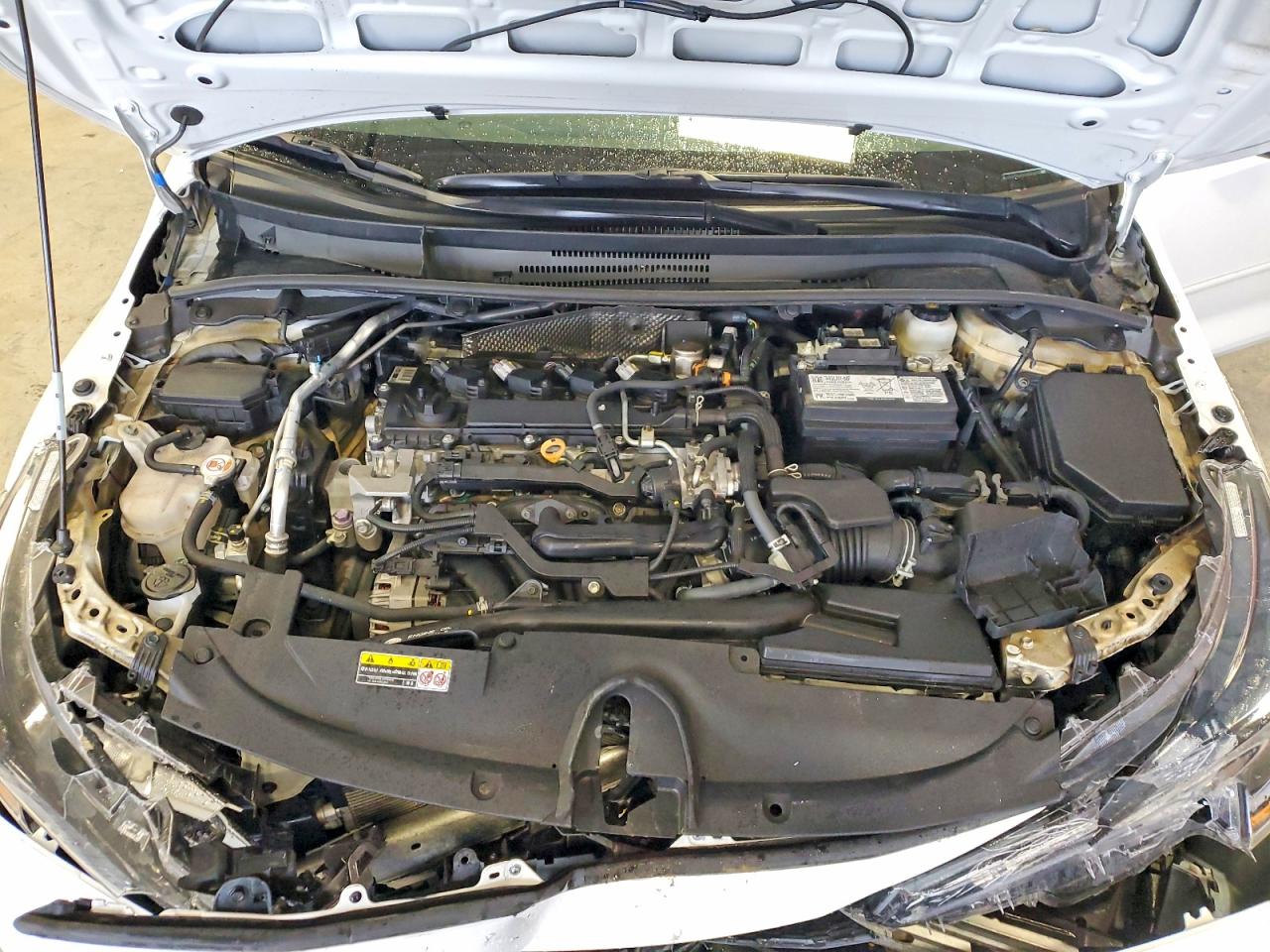 2025 TOYOTA COROLLA LE photo 31