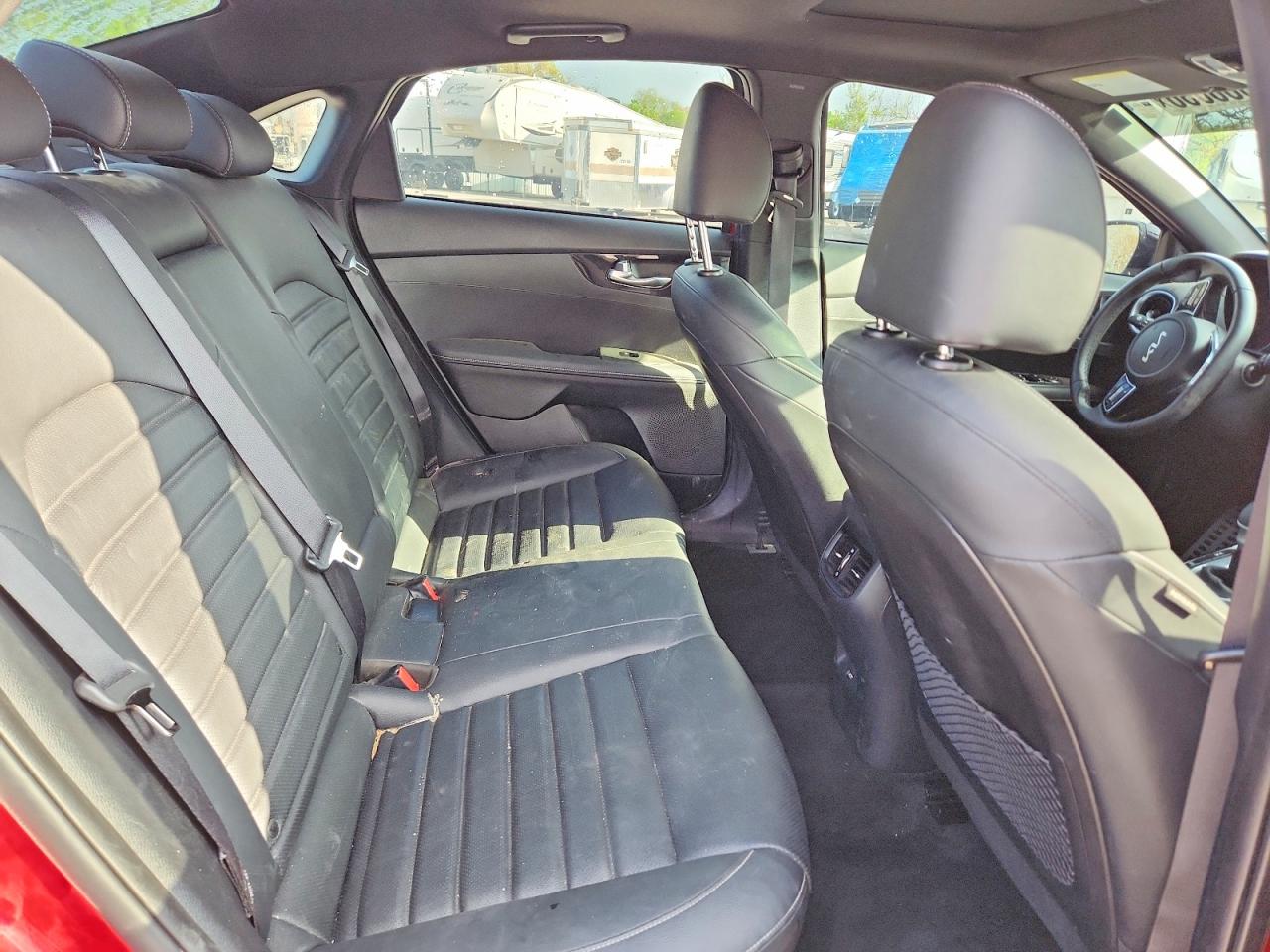 2024 KIA FORTE GT LINE photo 19