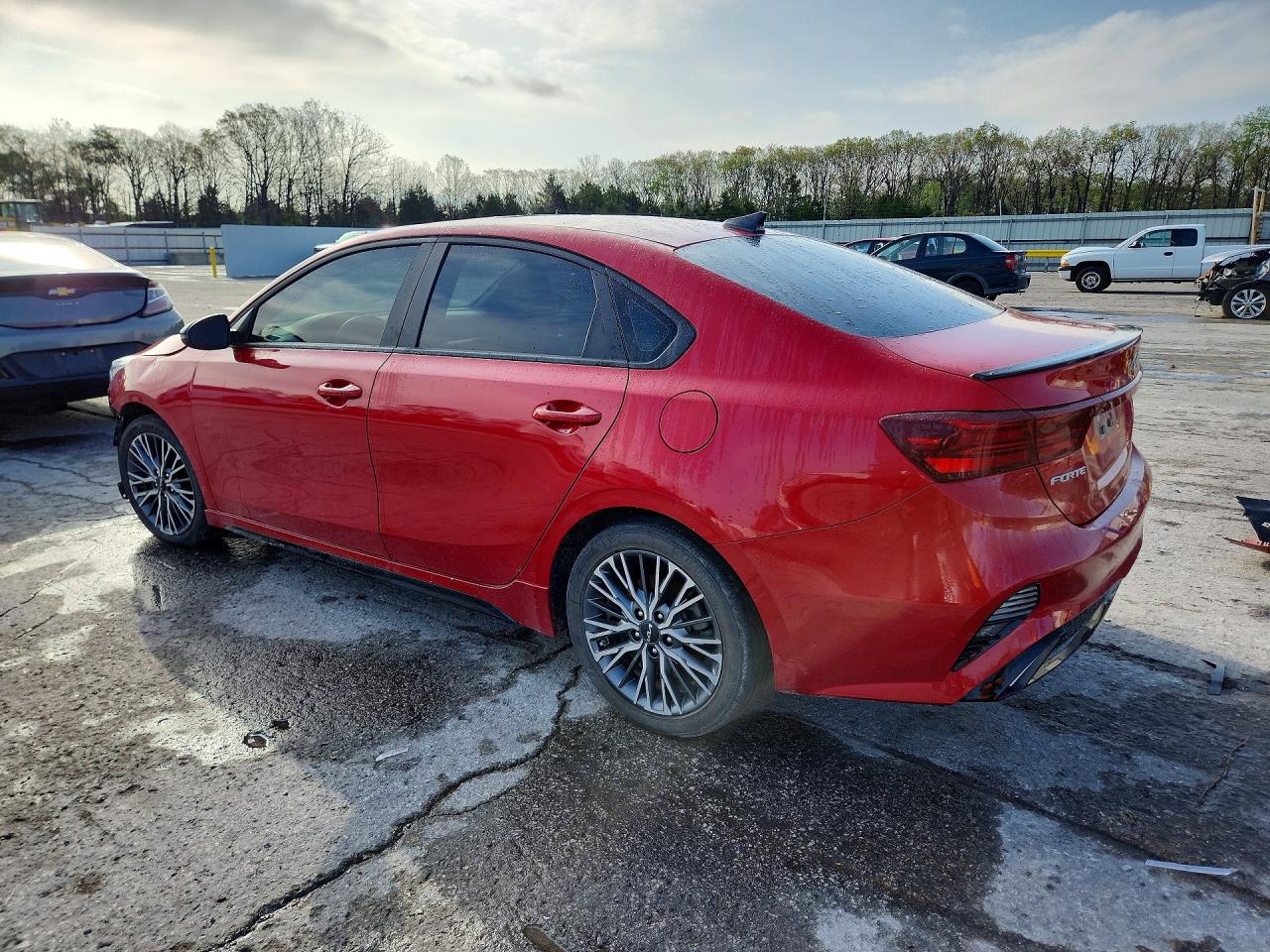 2024 KIA FORTE GT LINE photo 3