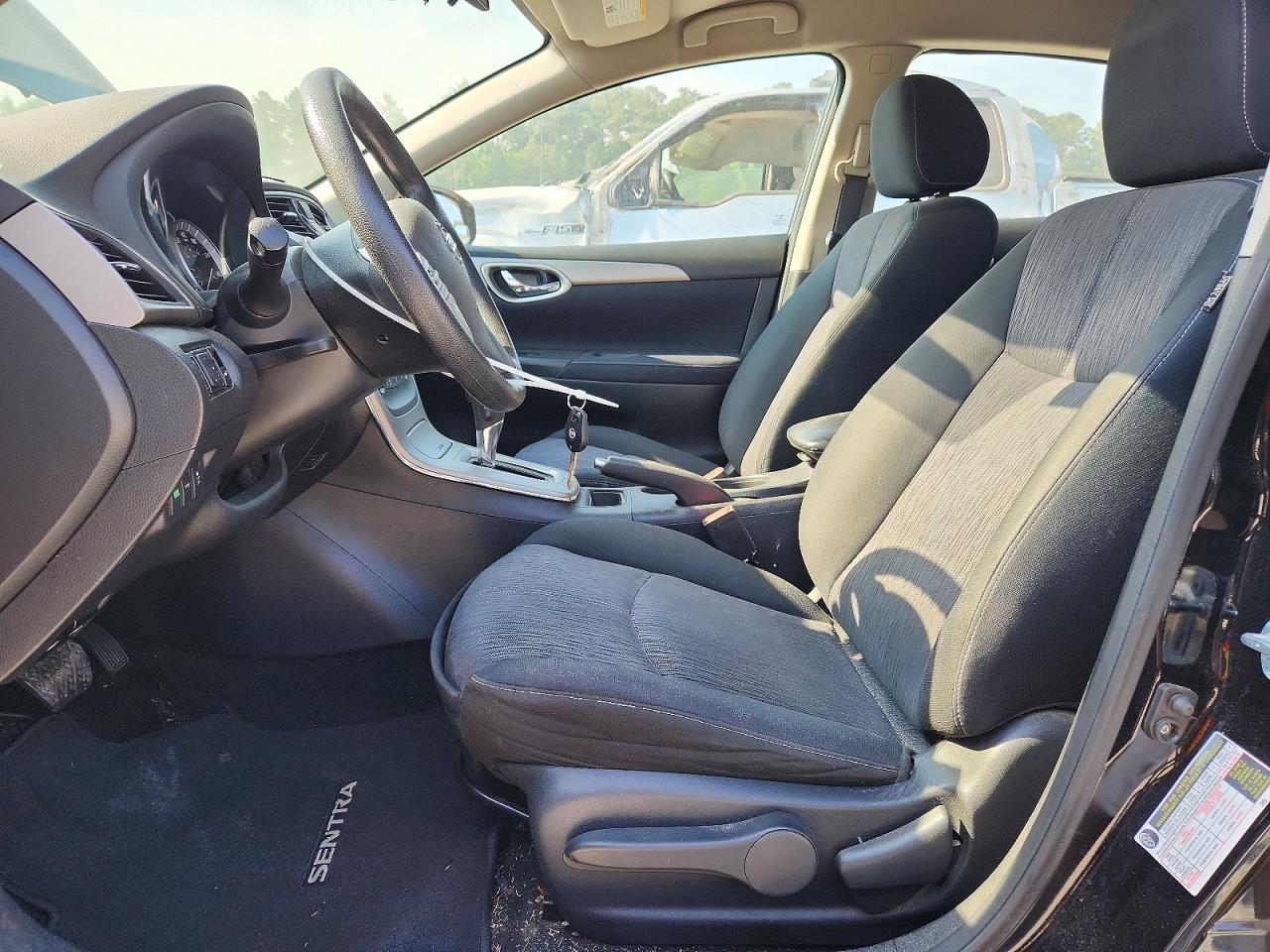 2014 NISSAN SENTRA SV photo 13