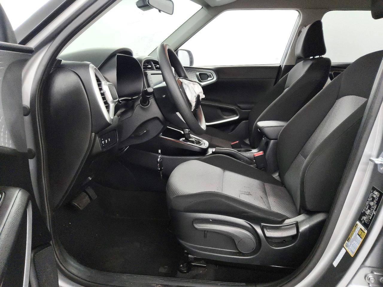 2024 KIA SOUL LX photo 19