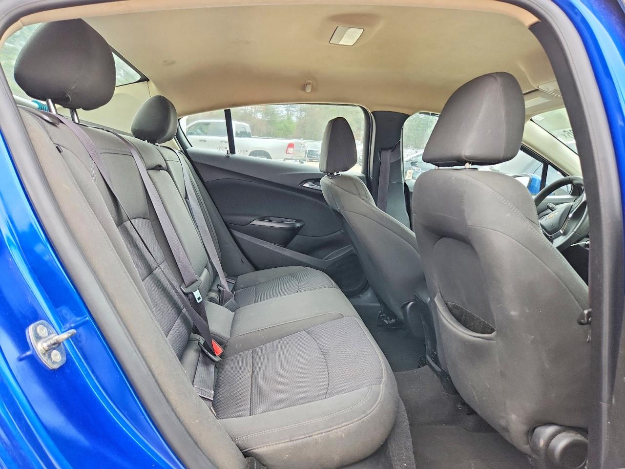 2017 CHEVROLET CRUZE LT photo 19
