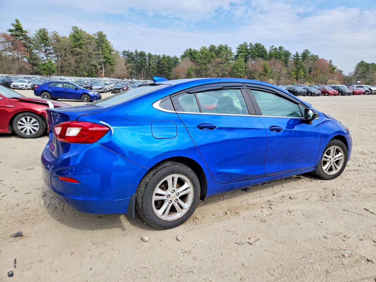 2017 CHEVROLET CRUZE LT photo 5