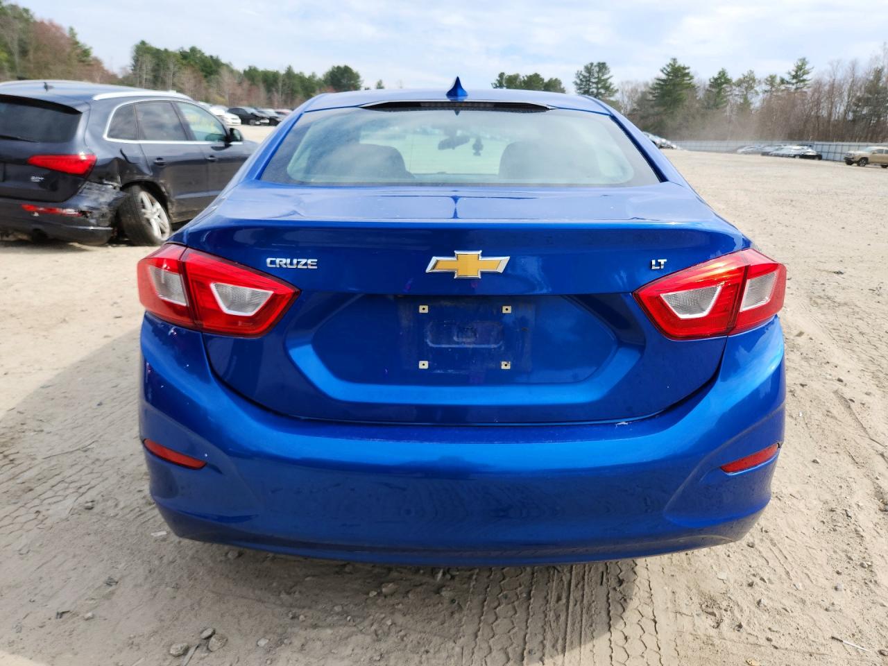 2017 CHEVROLET CRUZE LT photo 11