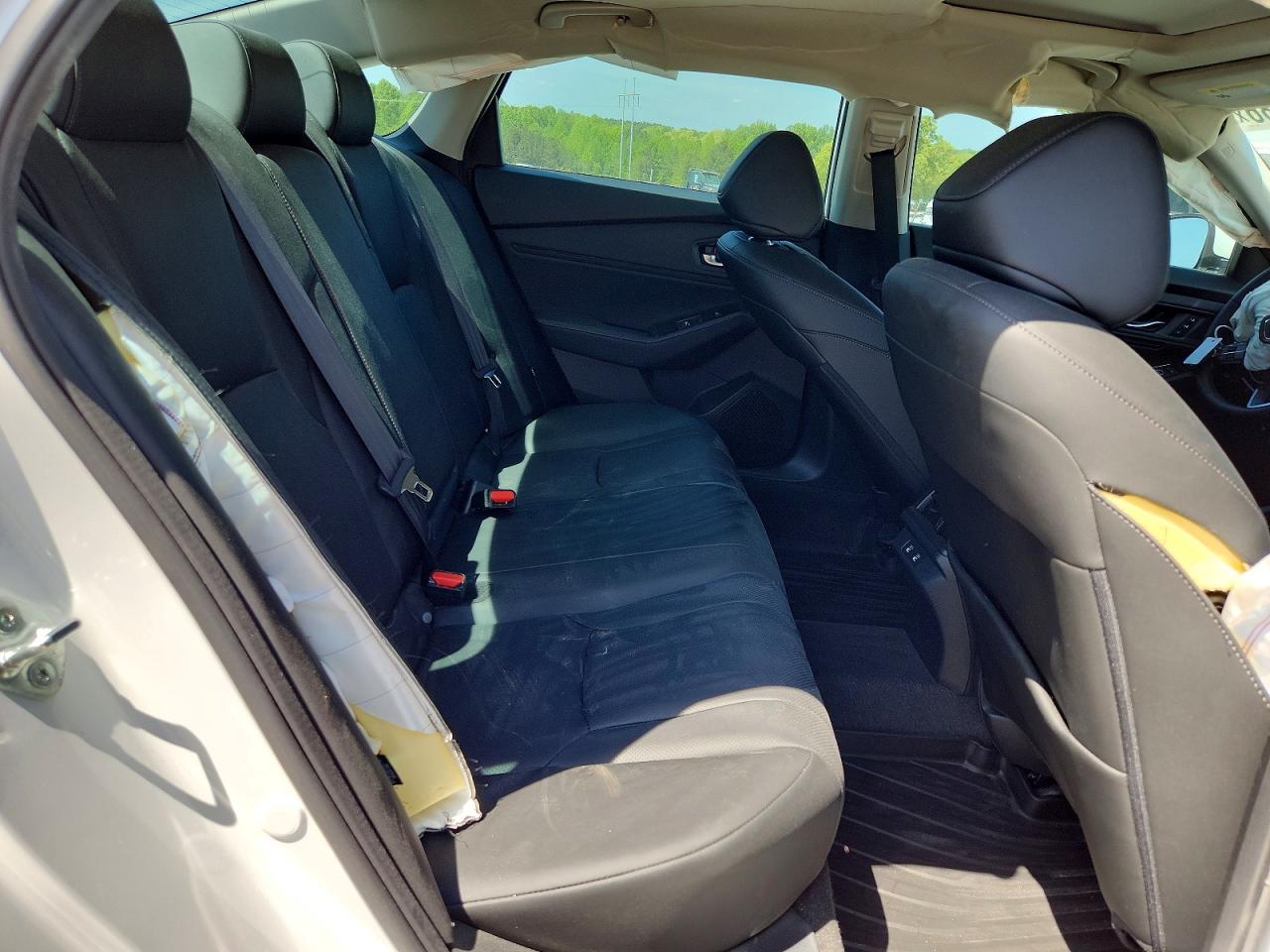 2024 HONDA ACCORD TOURING HYBRID photo 28