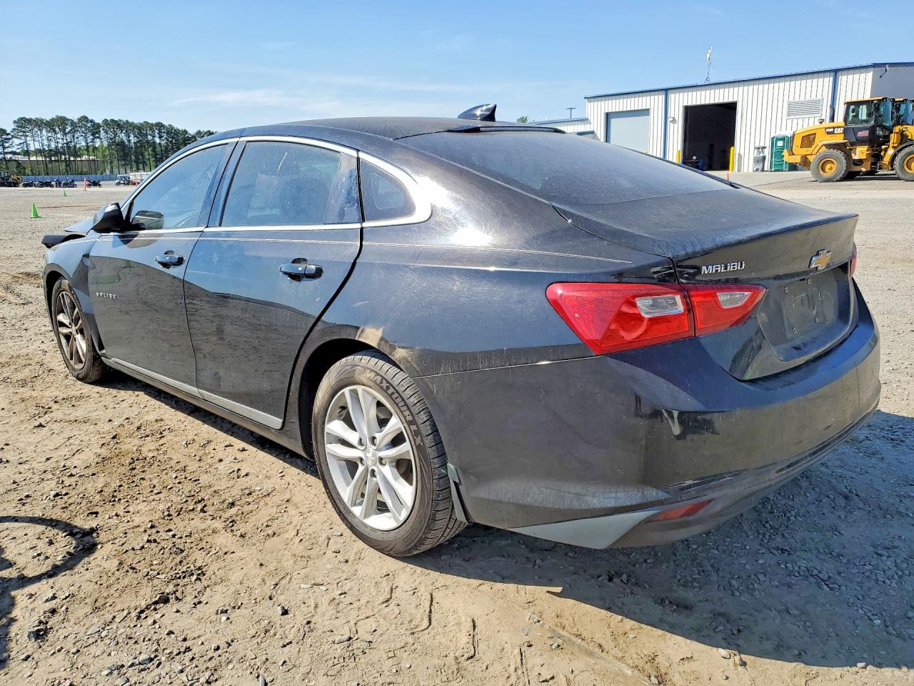 2017 CHEVROLET MALIBU LT photo 4