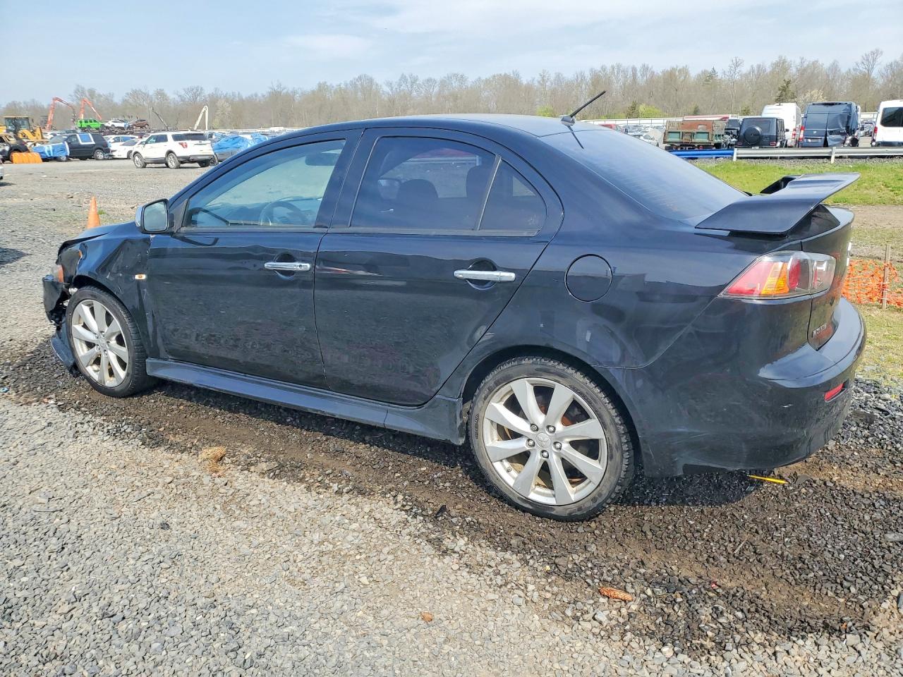 2013 MITSUBISHI LANCER GT photo 3