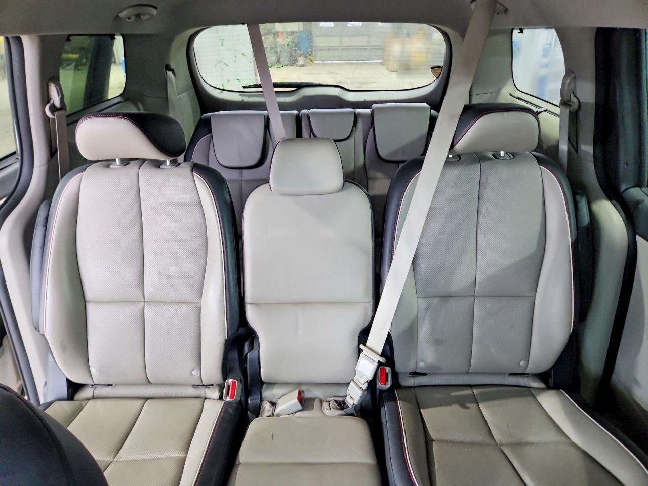 2019 KIA SEDONA EX photo 28