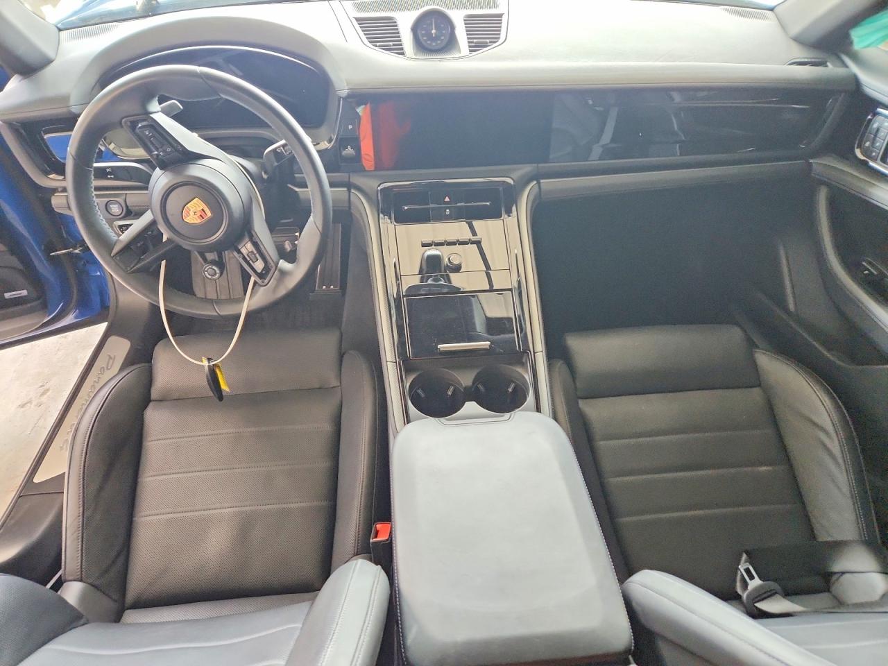 2024 PORSCHE PANAMERA BASE photo 22