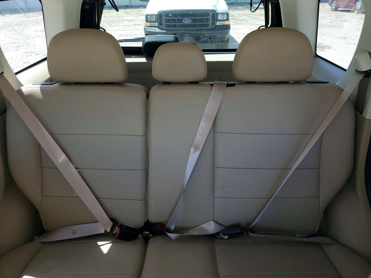 2012 FORD ESCAPE XLT photo 28