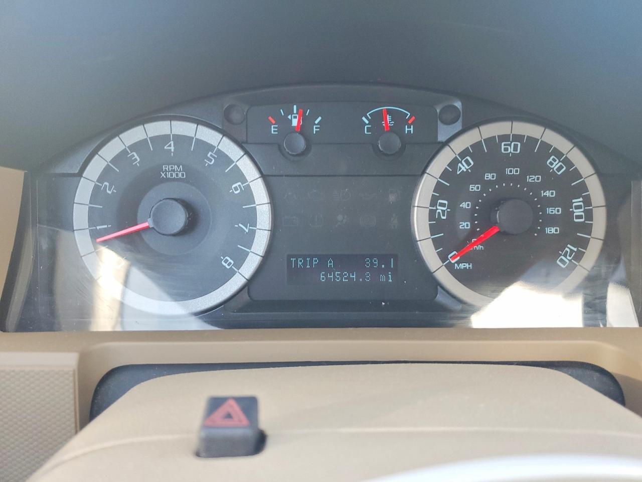 2012 FORD ESCAPE XLT photo 25