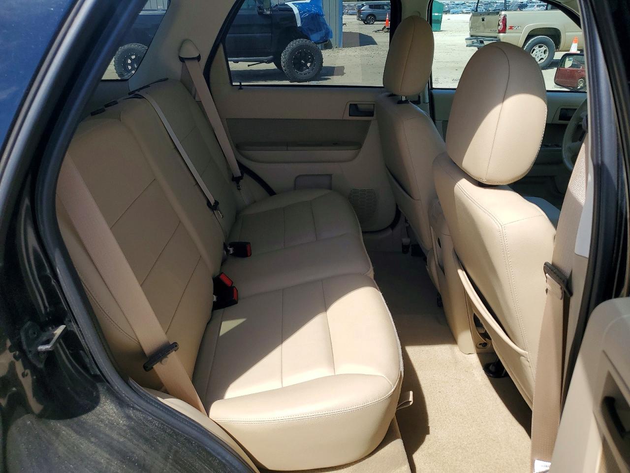 2012 FORD ESCAPE XLT photo 31