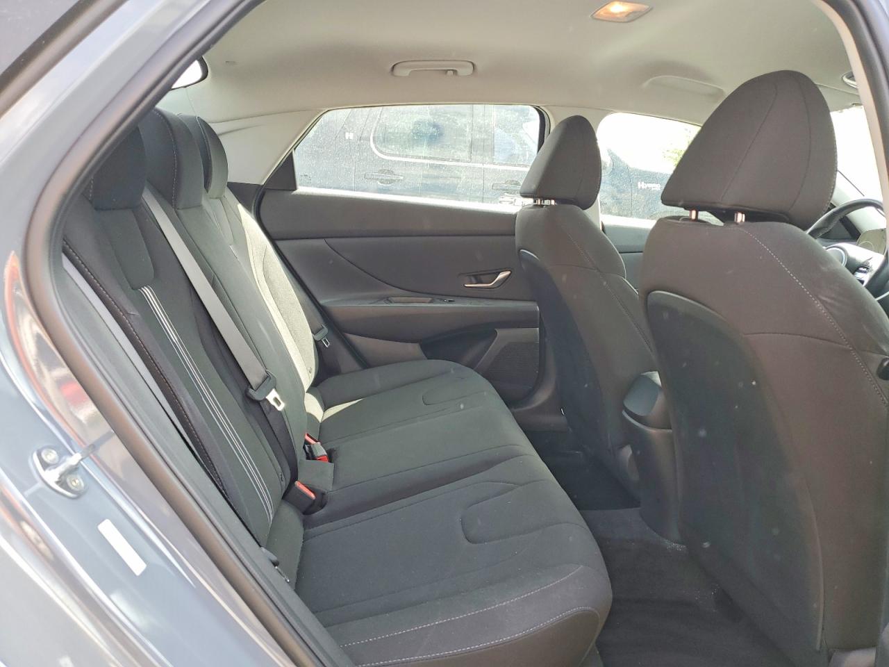 2023 HYUNDAI ELANTRA SEL photo 19