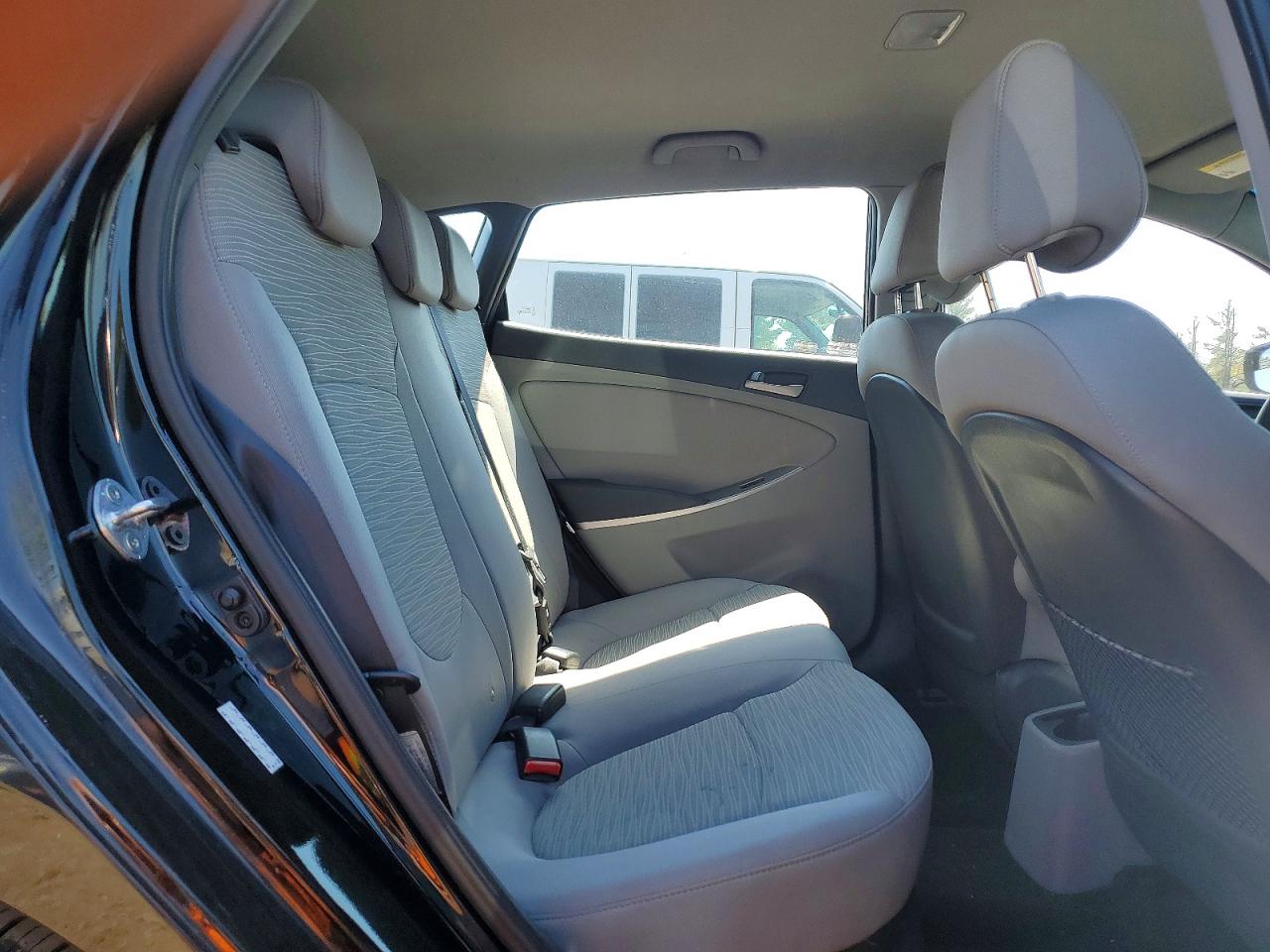 2015 HYUNDAI ACCENT GS photo 19