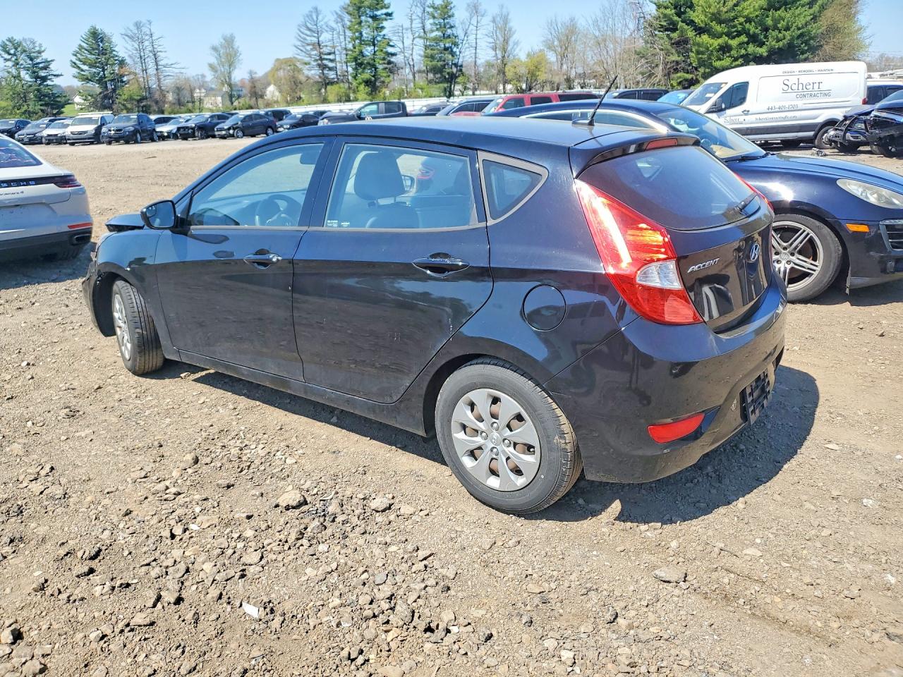 2015 HYUNDAI ACCENT GS photo 3