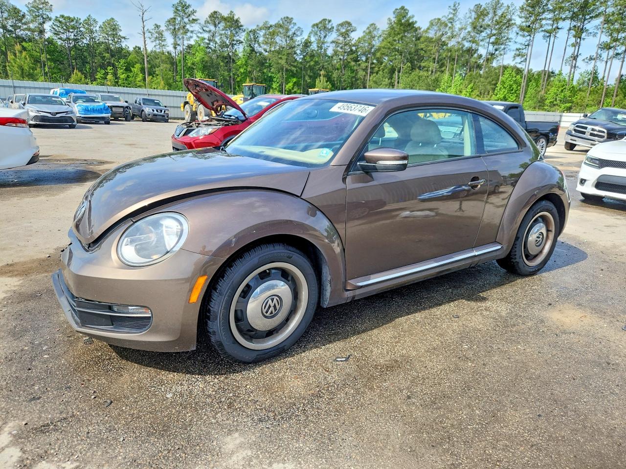 2013 VOLKSWAGEN BEETLE