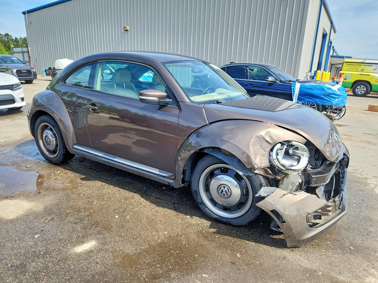 2013 VOLKSWAGEN BEETLE photo 7