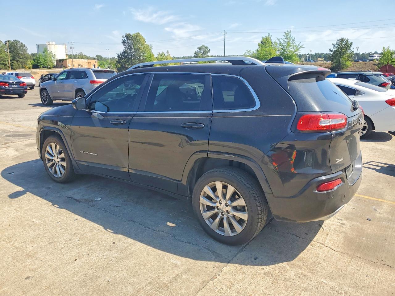 2017 JEEP CHEROKEE OVERLAND photo 4
