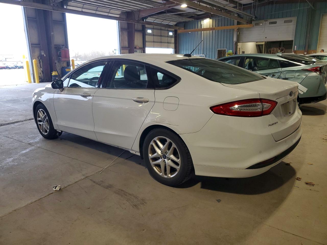 2016 FORD FUSION SE photo 4