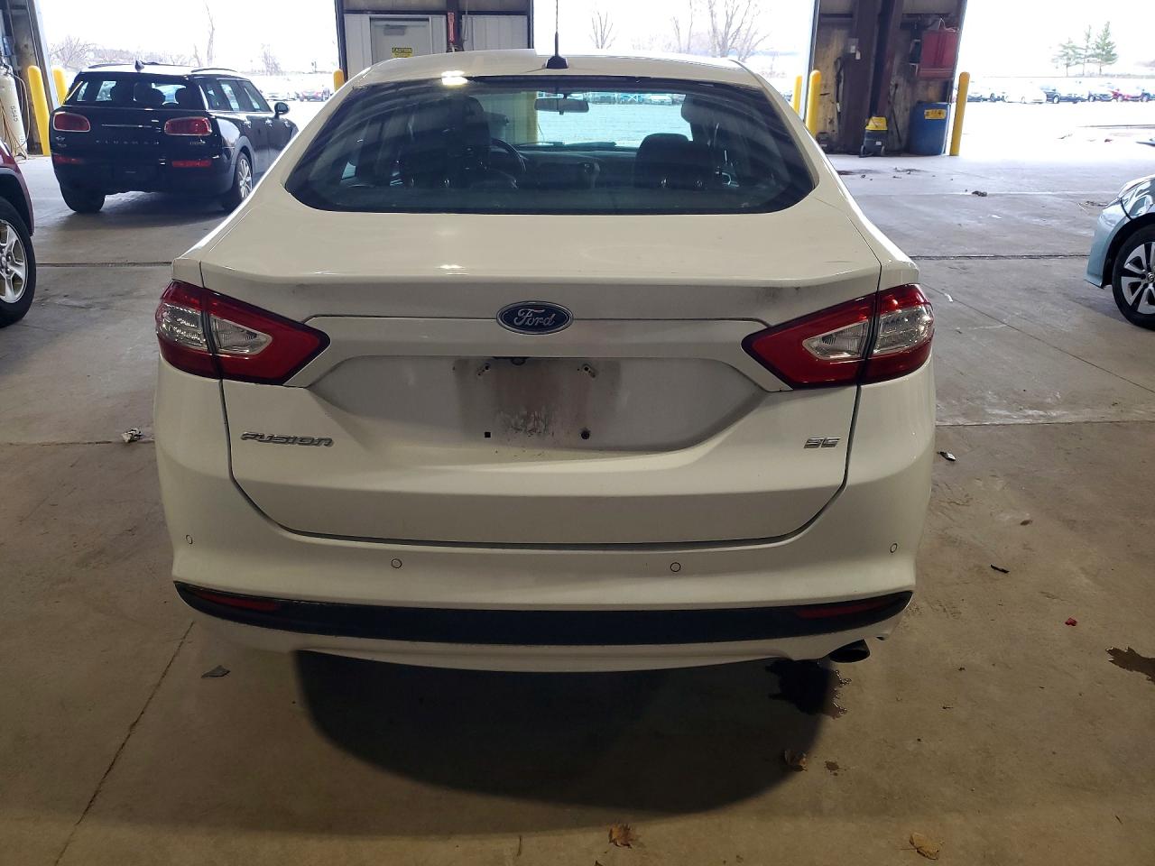2016 FORD FUSION SE photo 16