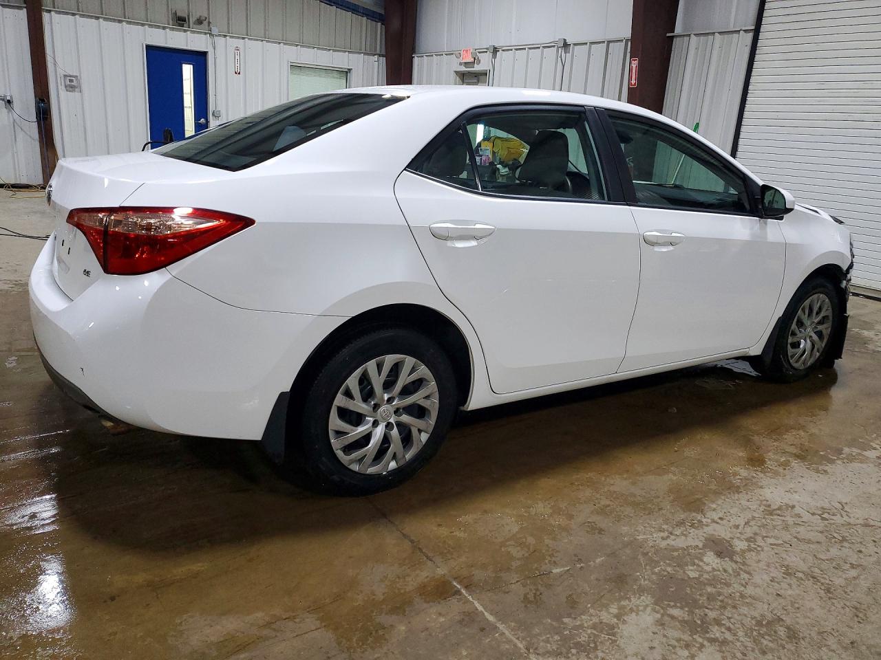 2019 TOYOTA COROLLA LE photo 5