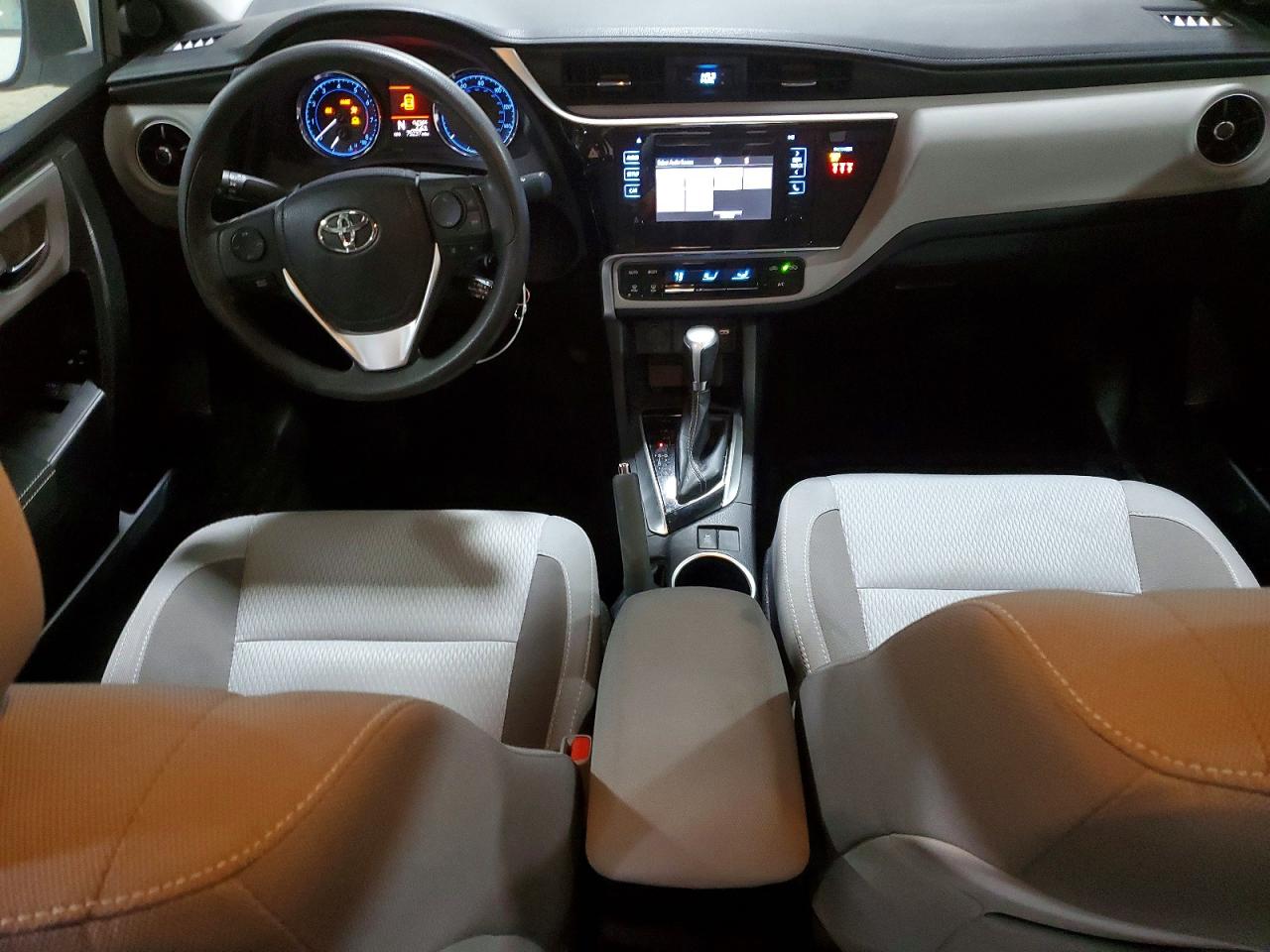 2019 TOYOTA COROLLA LE photo 15