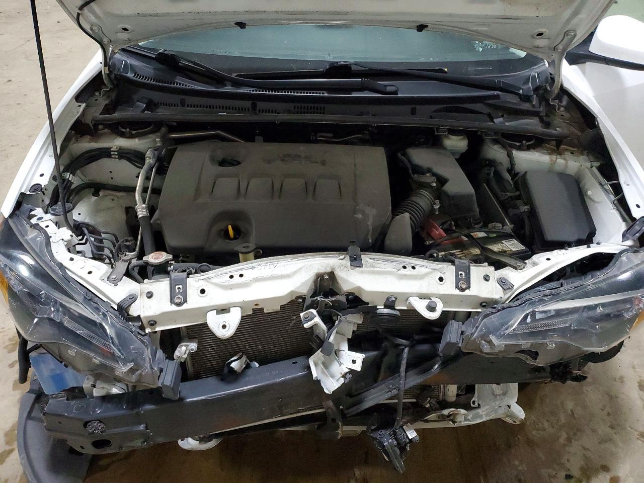 2019 TOYOTA COROLLA LE photo 21